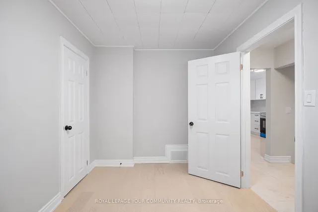 Additional image 12 of 1192 Leaside Rd