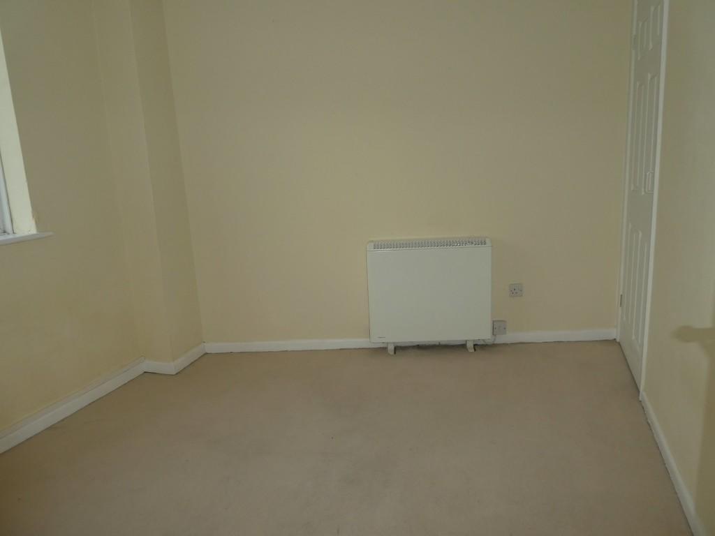 Additional image 4 of Manor Parade, Church Street