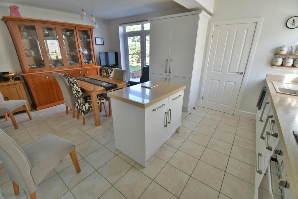 Additional image 6 of Hilltop Road, Ferndown, BH22
