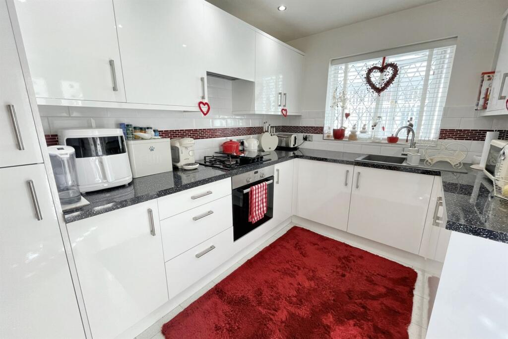 Additional image 9 of Castledean