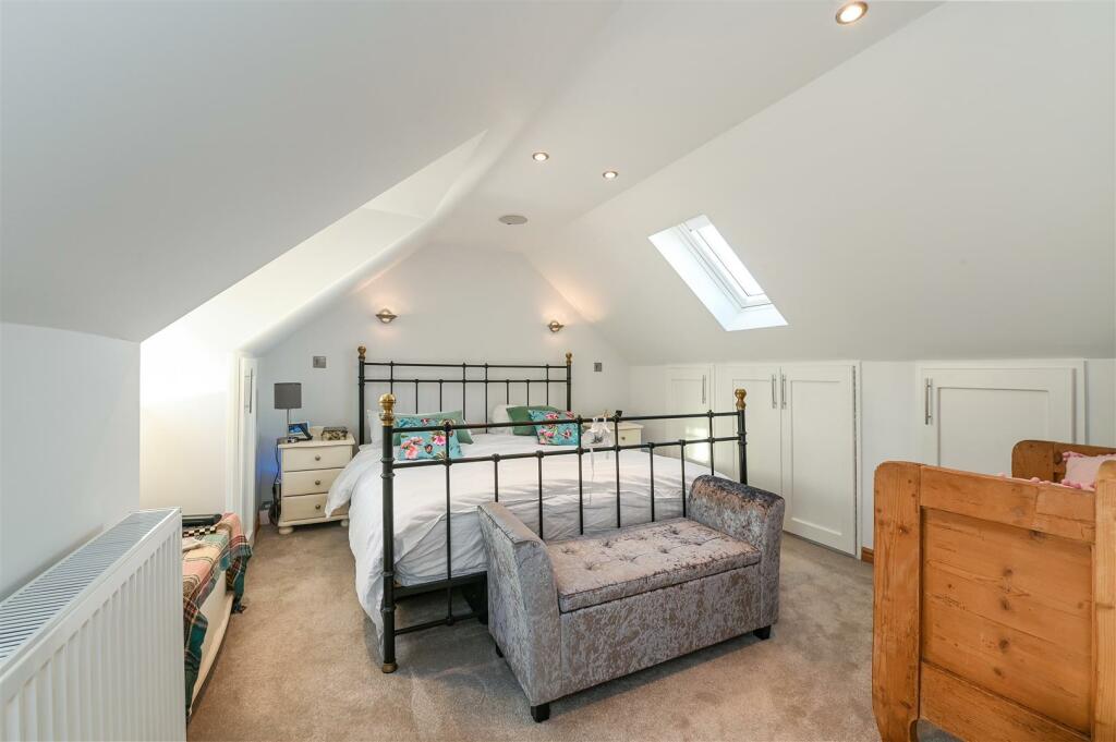 Additional image 13 of Anne Howard Gardens, Arundel