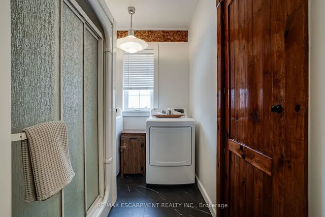 Additional image 28 of 183 HATT St