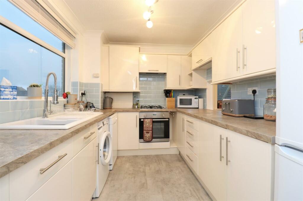 Additional image 13 of Sea Road, Barton On Sea, Hampshire, BH25