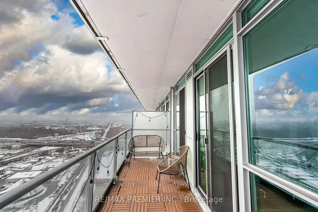 Additional image 33 of 33 Singer Crt Unit 3101