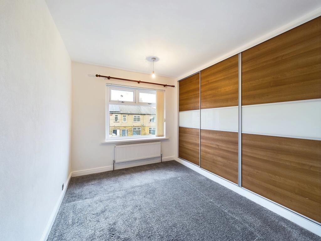 Additional image 9 of 15 Beacon Grove, Bradford