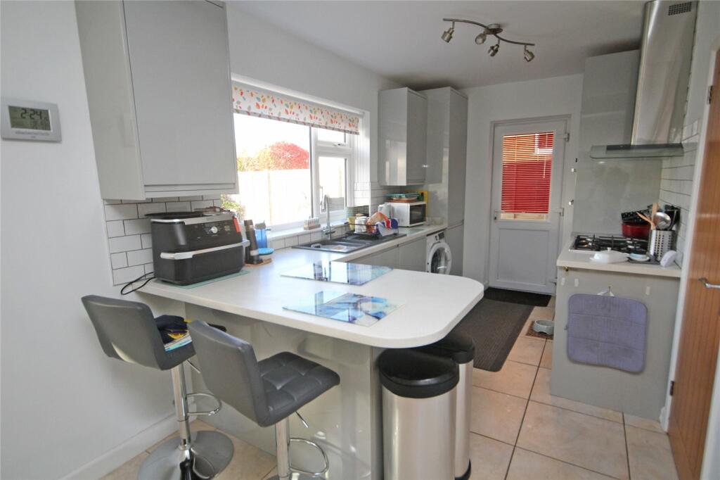 Additional image 5 of High Ridge Crescent, New Milton, Hampshire, BH25