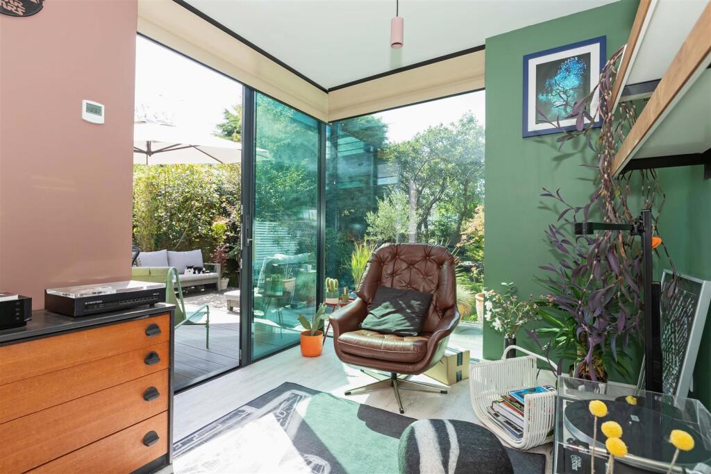Additional image 9 of Ryecroft Gardens, Goring-By-Sea, Worthing