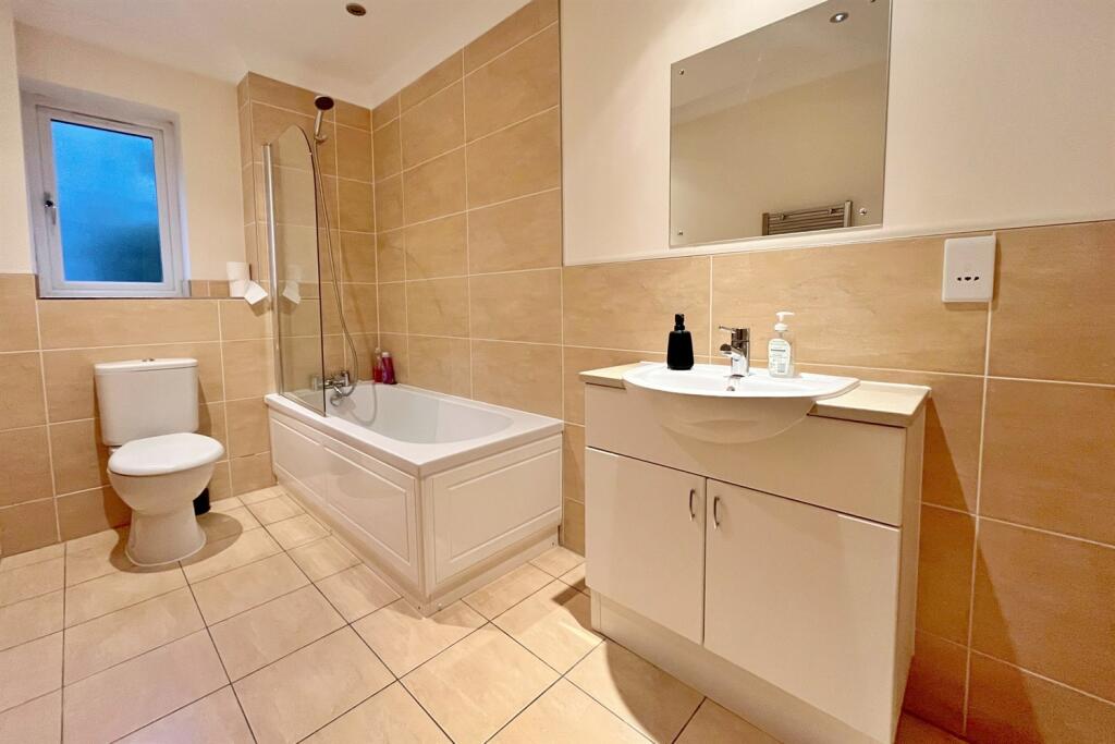 Additional image 12 of West Cliff