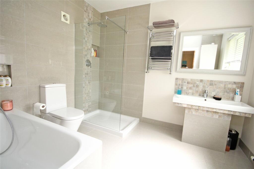 Additional image 7 of Appletree Close, New Milton, Hampshire, BH25