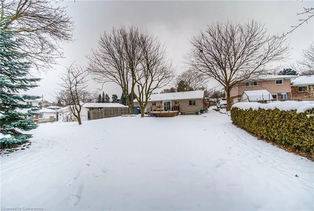 Additional image 39 of 83 Cloverdale Cres