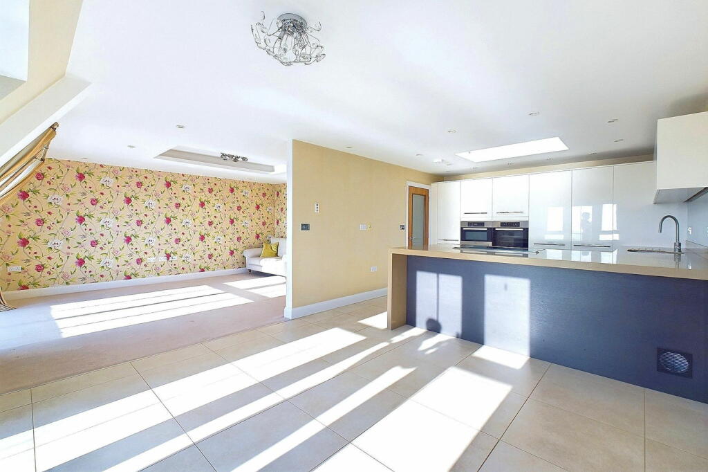 Additional image 6 of Marine Parade, Worthing, BN11 3FE