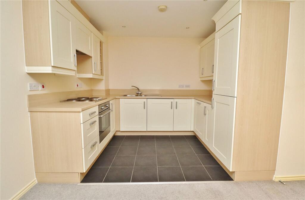 Additional image 4 of Heron House, 2 Peel Close, Verwood, Dorset, BH31