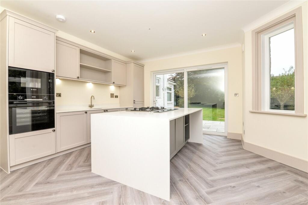 Additional image 2 of York Avenue, New Milton, Hampshire, BH25