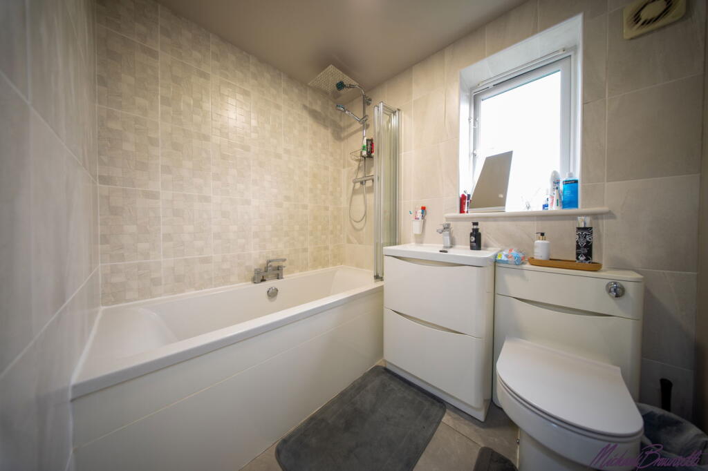 Additional image 18 of Pear Tree Close, Bradford, BD6 2DG