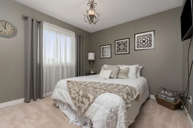 Additional image 23 of 37 Lormel Gate