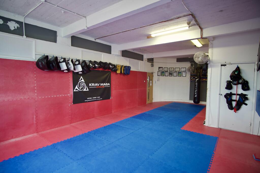 Additional image 6 of Unit 9 Hove Business Centre, Fonthill Road, Hove, Sussex. BN3 6HA