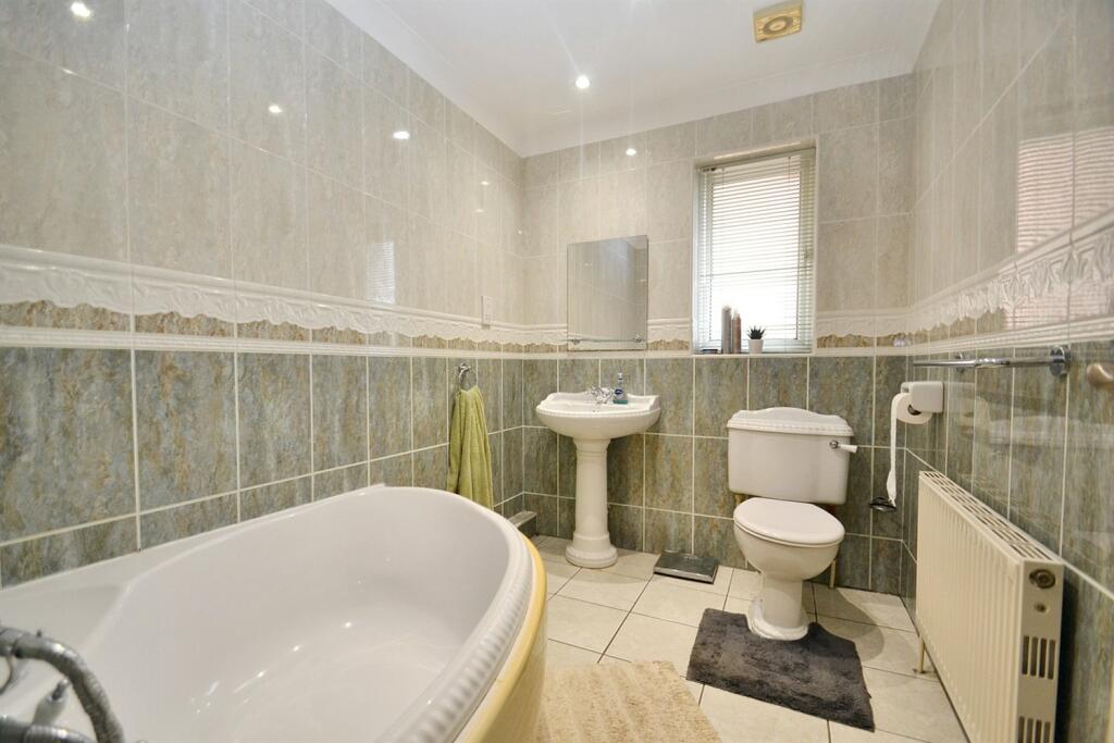 Additional image 18 of Broadstone