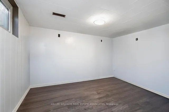 Additional image 30 of 44 Village Crt Unit 22