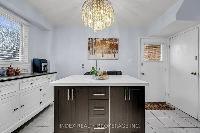 Additional image 10 of 23 Mandarin Cres