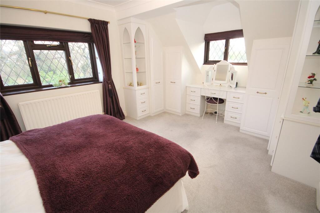 Additional image 10 of Dilly Lane, Barton on Sea, New Milton, Hampshire, BH25