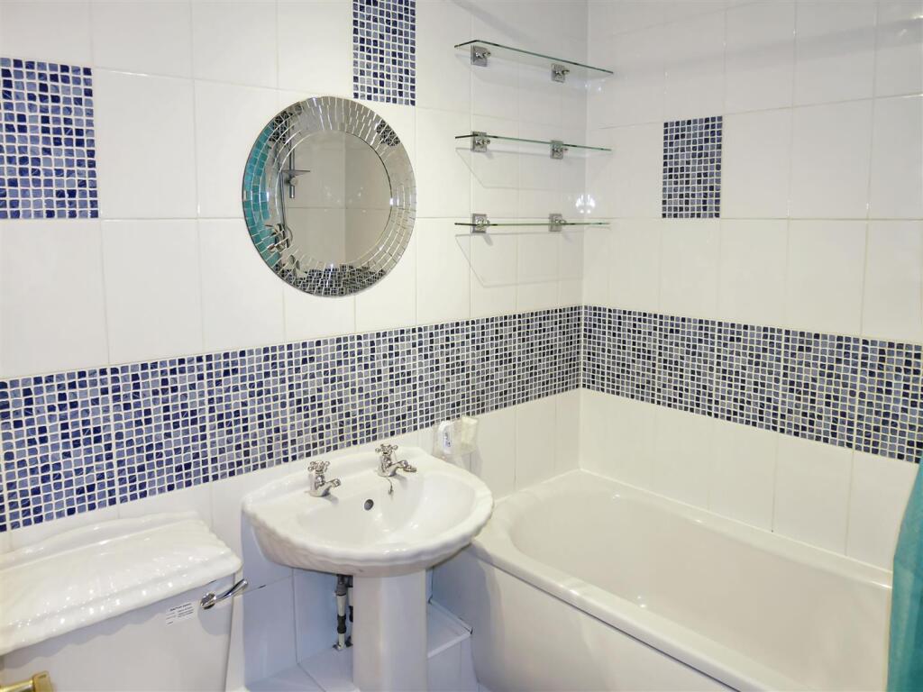 Additional image 15 of Derwent Close, Littlehampton