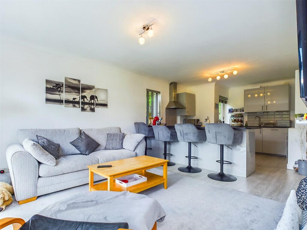 Additional image 5 of Kingsbere Gardens, 10 Haslemere Avenue, Highcliffe, Dorset, BH23