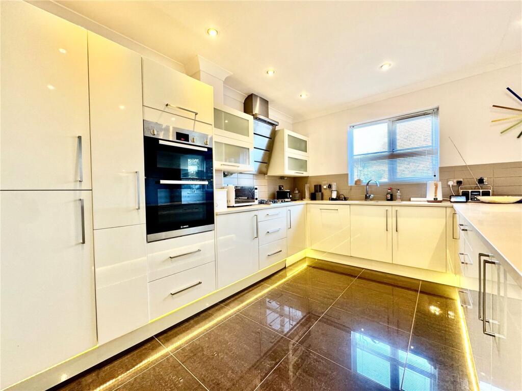 Additional image 18 of Cheyne Gardens, Bournemouth, Dorset, BH4