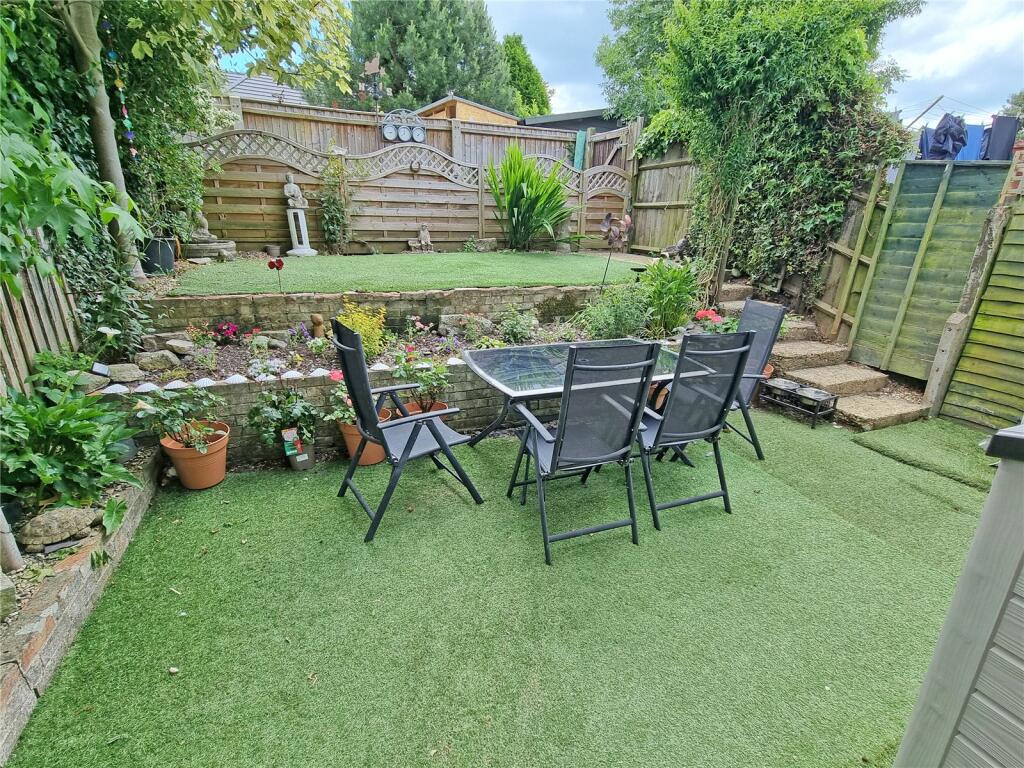 Additional image 17 of Daneswood Road, New Milton, Hampshire, BH25