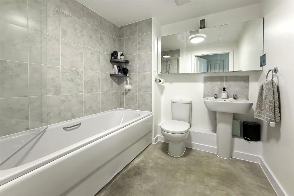 Additional image 5 of Amsbridge Crescent, Wick, Littlehampton, West Sussex