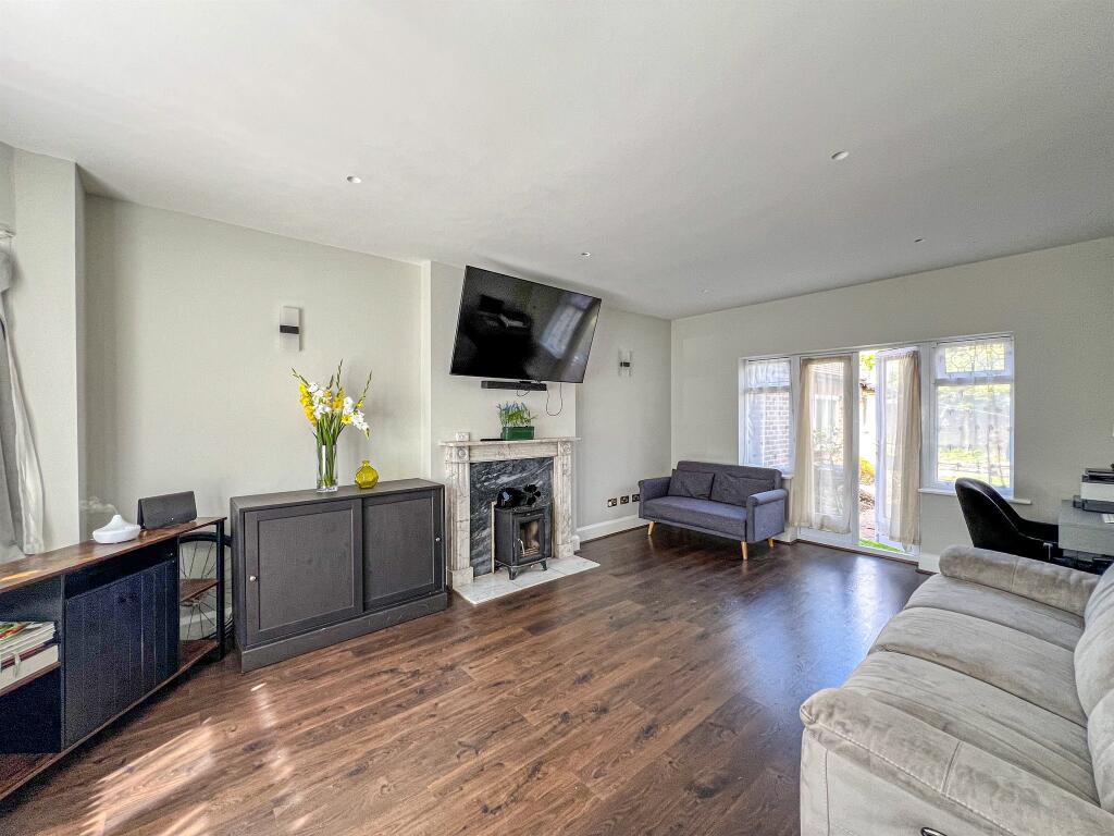 Additional image 5 of Rectory Gardens, Worthing