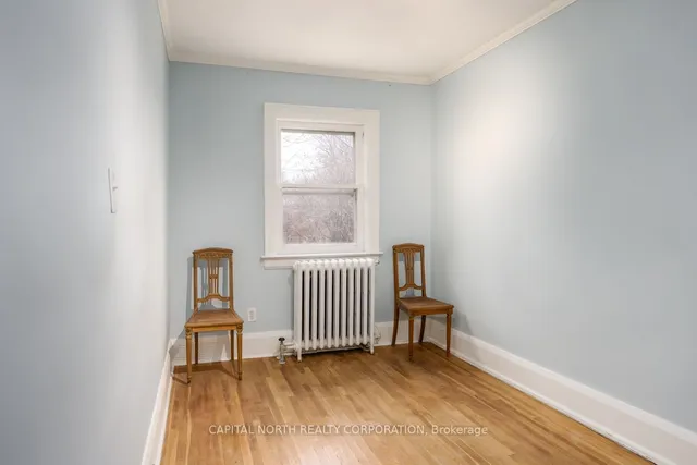 Additional image 16 of 63 Glengarry Ave