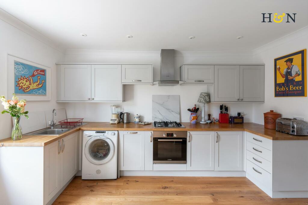 Additional image 4 of Private roof garden, Montpelier Crescent, Brighton