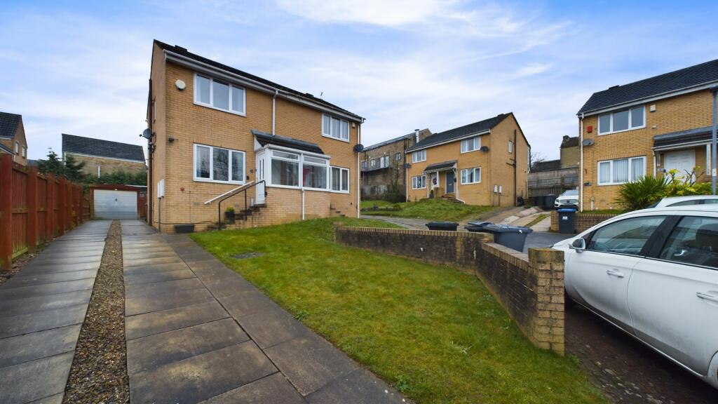 Primary image of Wellgarth, Buttershaw, BD6