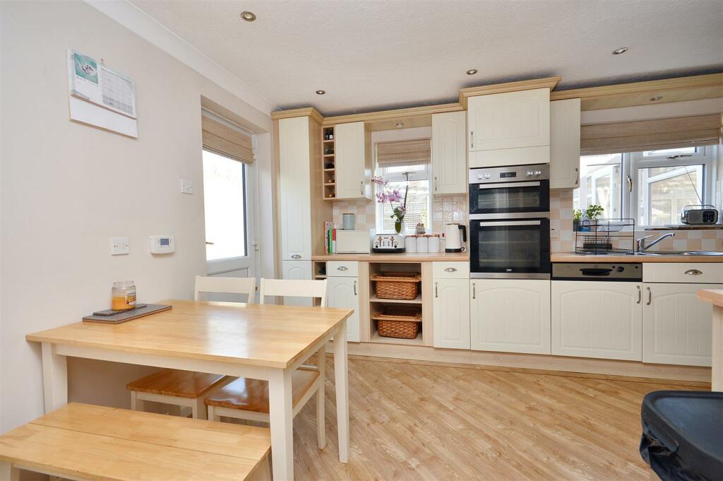 Additional image 14 of Grasmere Close, Eastbourne