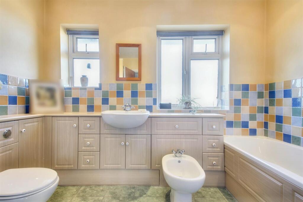 Additional image 10 of Arlington Avenue, Goring-By-Sea, Worthing