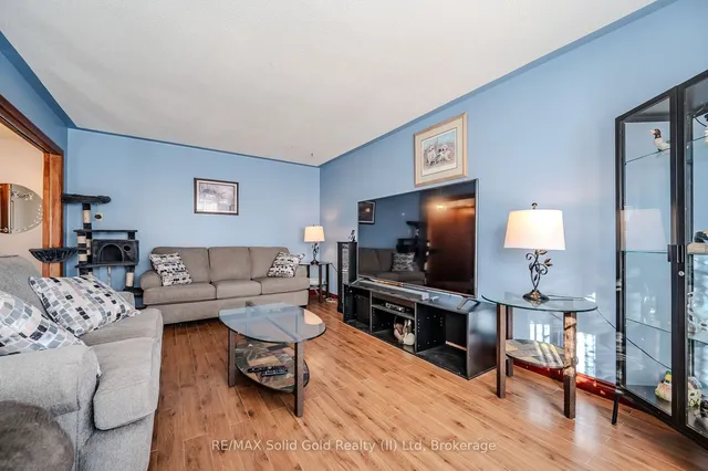 Additional image 9 of 120 Albion Crt