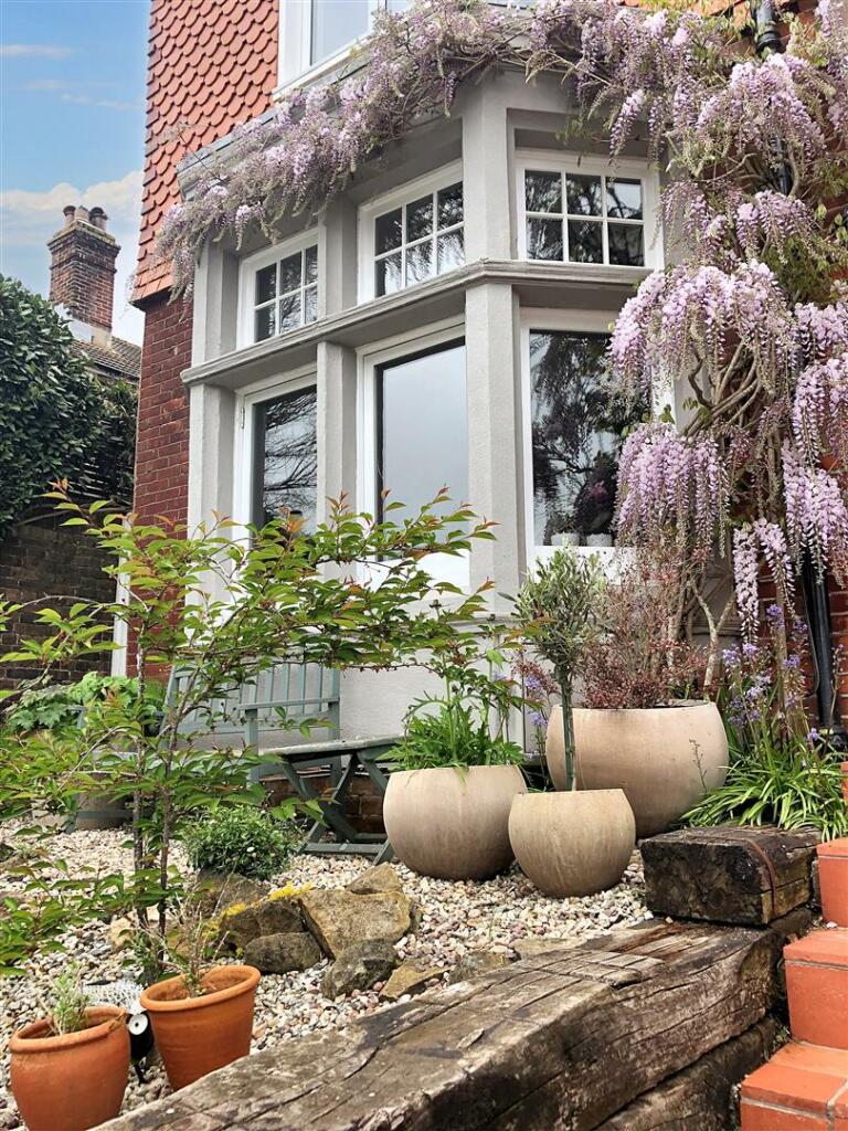 Additional image 29 of Vicarage Drive, Eastbourne