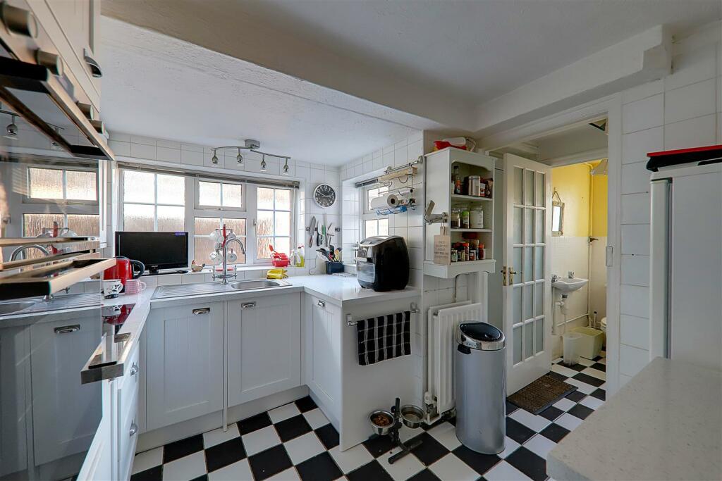 Additional image 13 of Wallace Avenue, Worthing