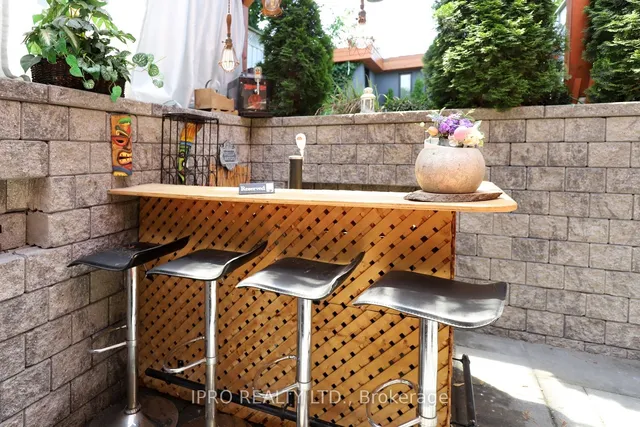 Additional image 20 of 8 Humheller Rd