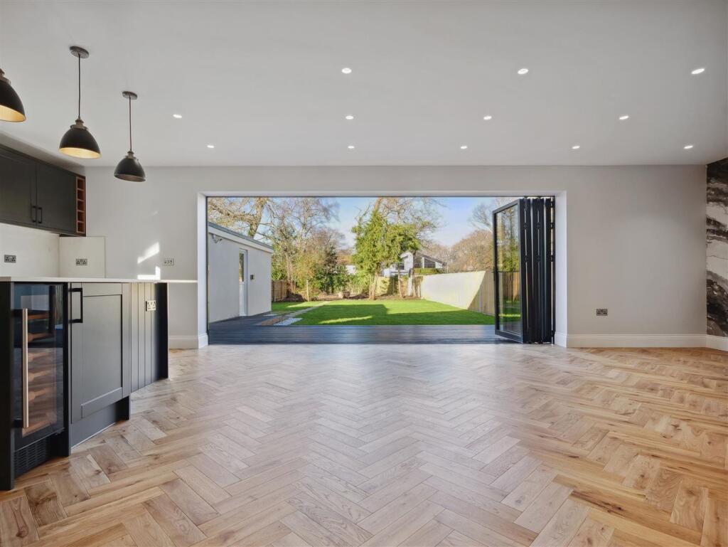 Additional image 42 of Whitehayes Road, Burton