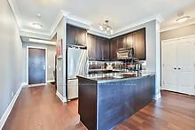 Additional image 6 of 9 Burnhamthorpe Cres Unit 401