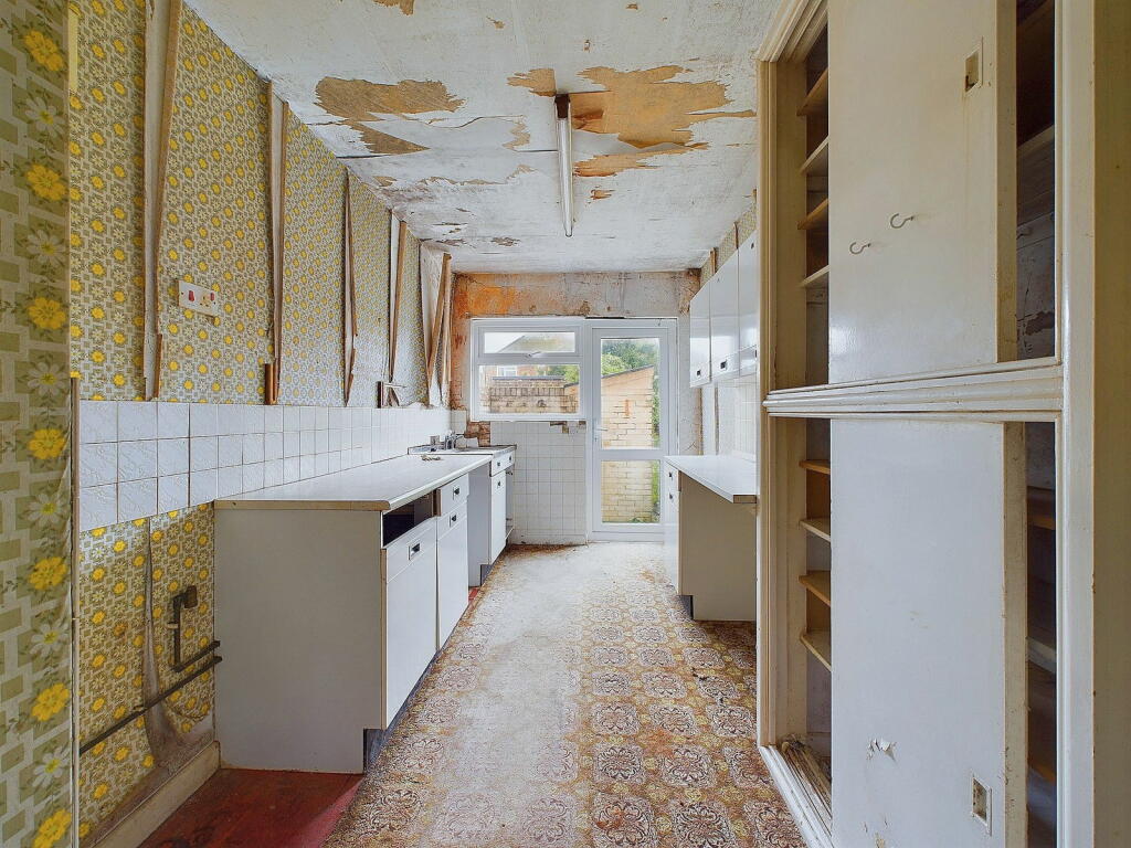 Additional image 5 of Aglaia Road, Worthing, BN11