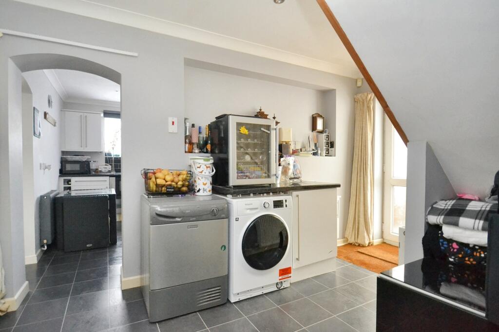 Additional image 6 of Broadstone