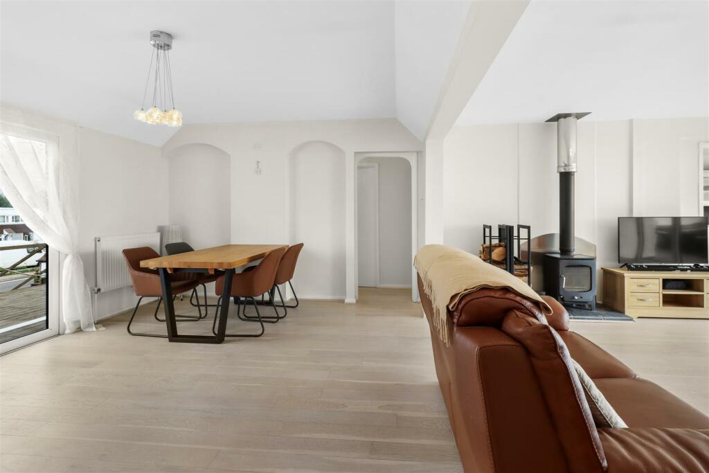 Additional image 17 of Coast Road, Pevensey Bay, Pevensey