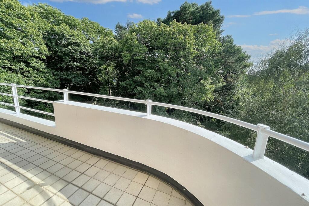 Additional image 11 of West Cliff