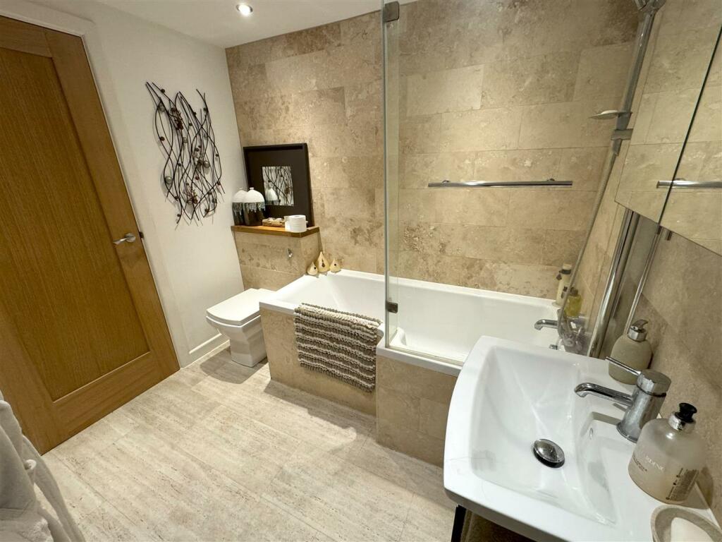 Additional image 6 of High Street, Littlehampton