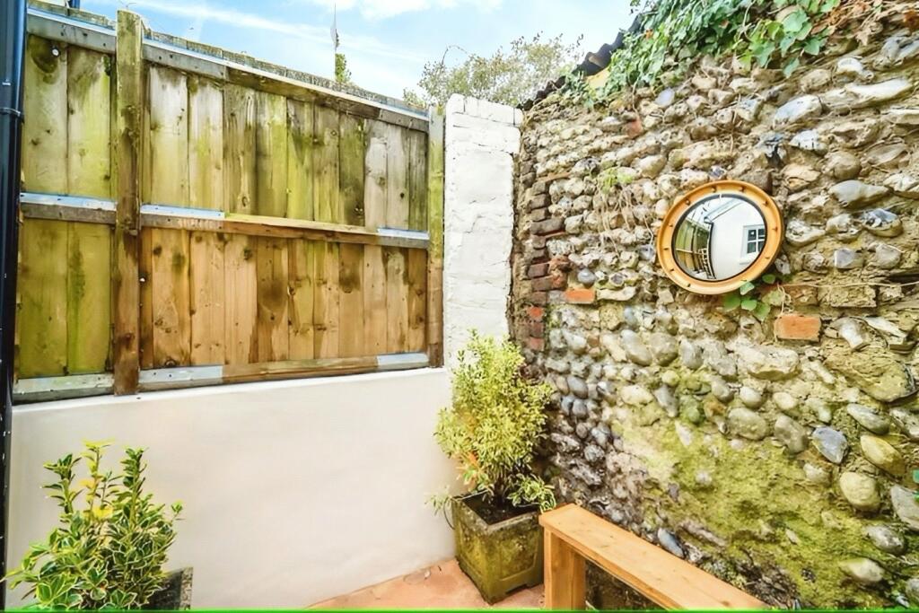 Additional image 3 of Upper Rock Gardens, Brighton, East Sussex, BN2