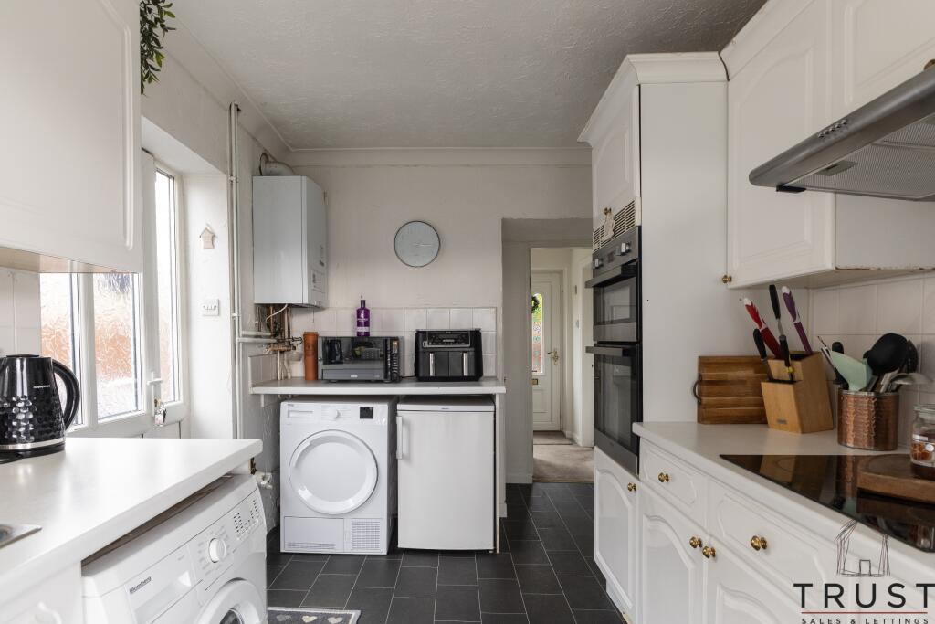 Additional image 4 of Woodlands Road, Gomersal