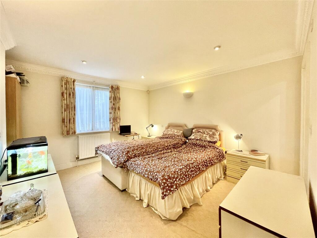 Additional image 5 of Stuart Road, Highcliffe On Sea, Christchurch, Dorset, BH23