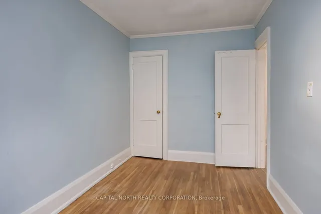 Additional image 17 of 63 Glengarry Ave